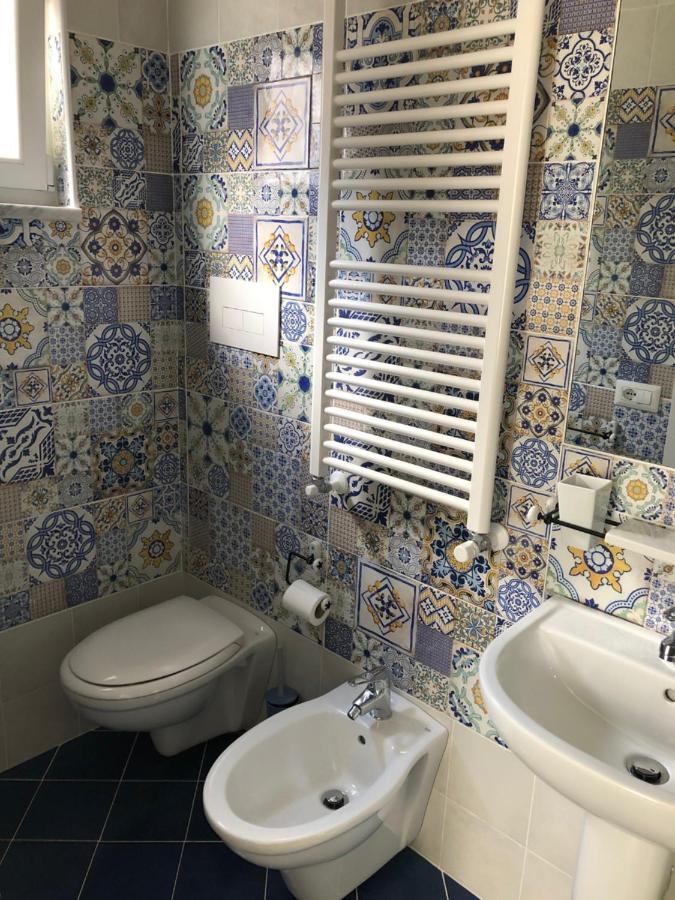 נאפולי Albergo Oasi מראה חיצוני תמונה