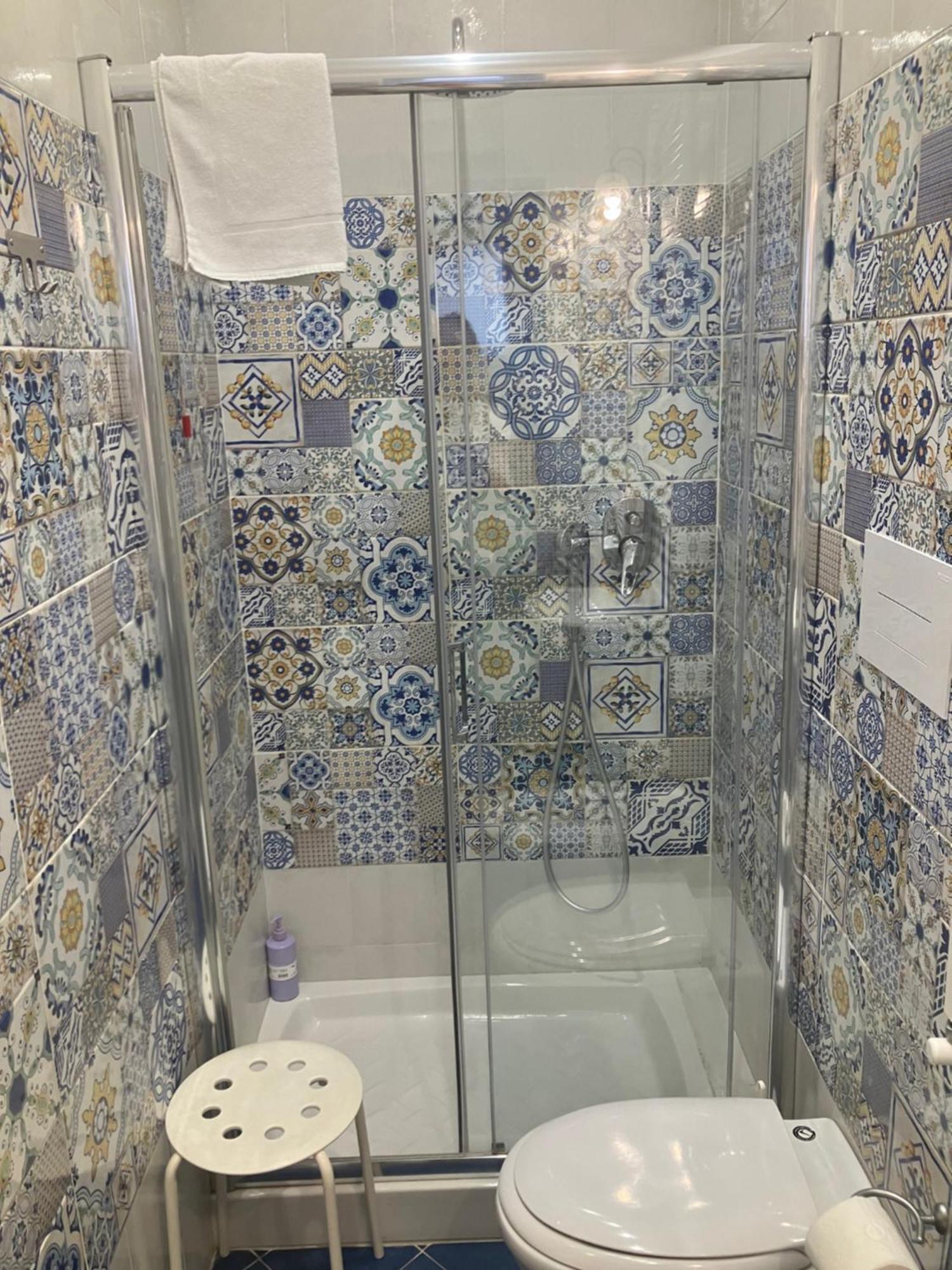 נאפולי Albergo Oasi מראה חיצוני תמונה