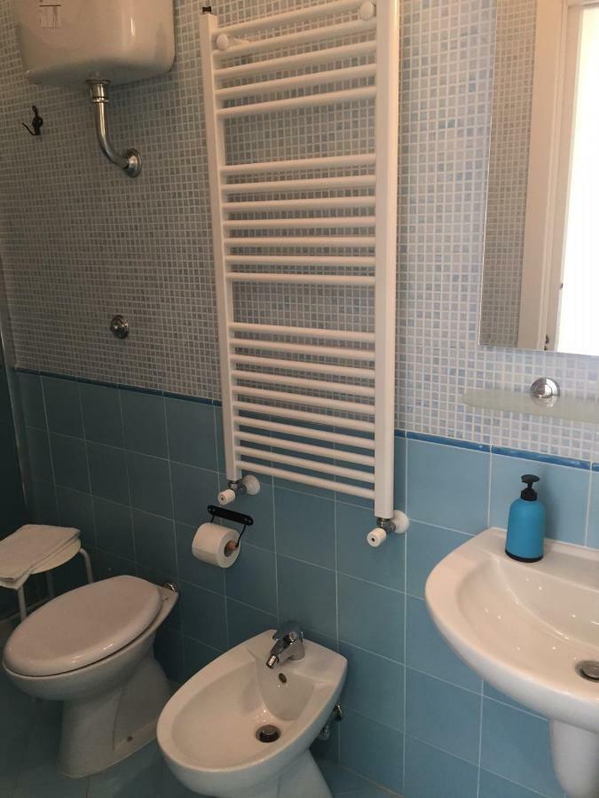 נאפולי Albergo Oasi מראה חיצוני תמונה